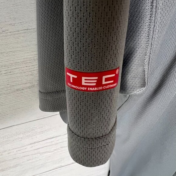 SCOTTeVEST Shirt Mens Size Large Charcoal Gray Performance Short Sleeve Pockets - Picture 15 of 16